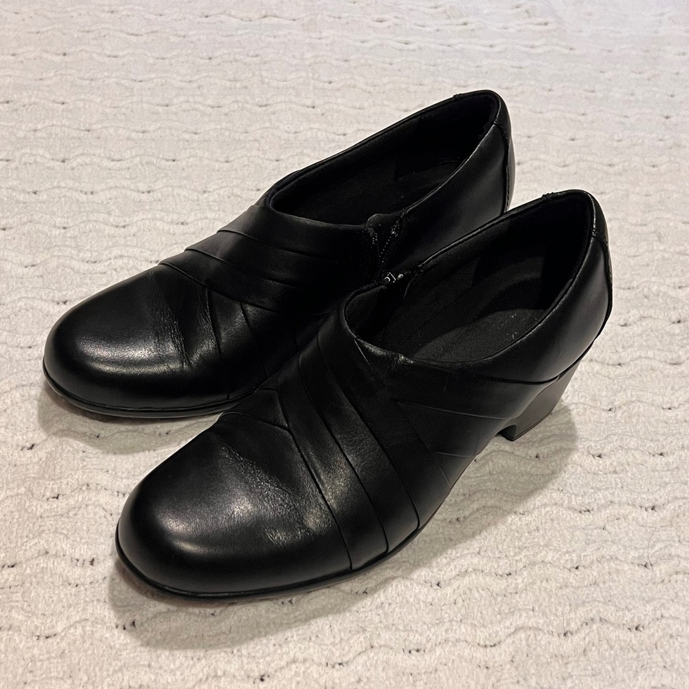 Clarks Women's 7M Shoes/Booties